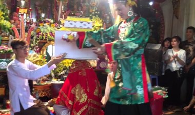 Không thầy đố mày làm nên